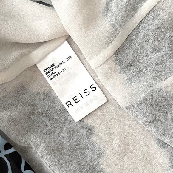 Reiss Cayan Printed Top Blouse White Blue Size 6 - Picture 10 of 10